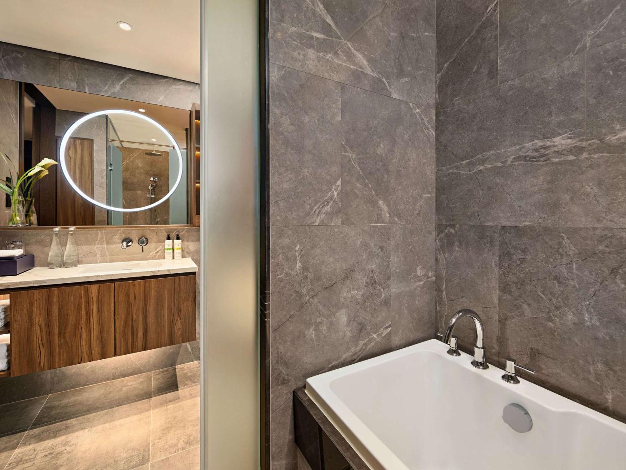 Pullman Hai Phong Grand Hotel Екстер'єр фото